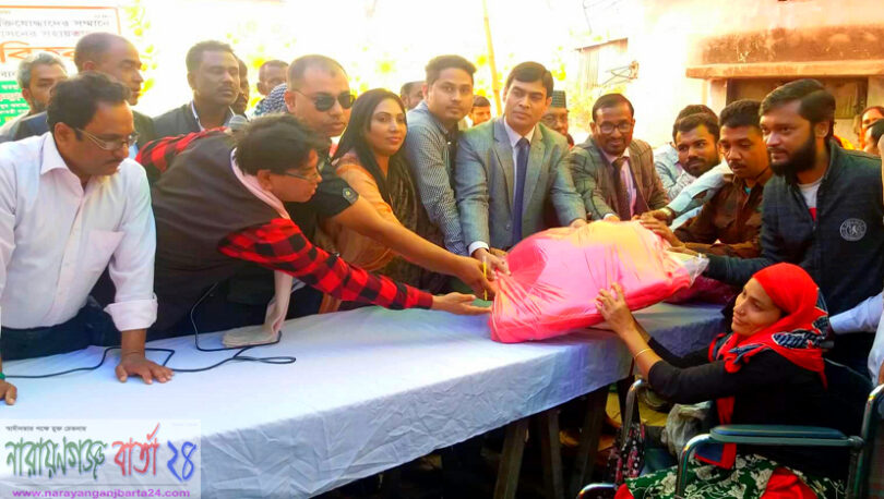 মুক্তিযোদ্ধা পরিবার ও দুস্থদের মাঝে শীতবস্ত্র বিতরণ
