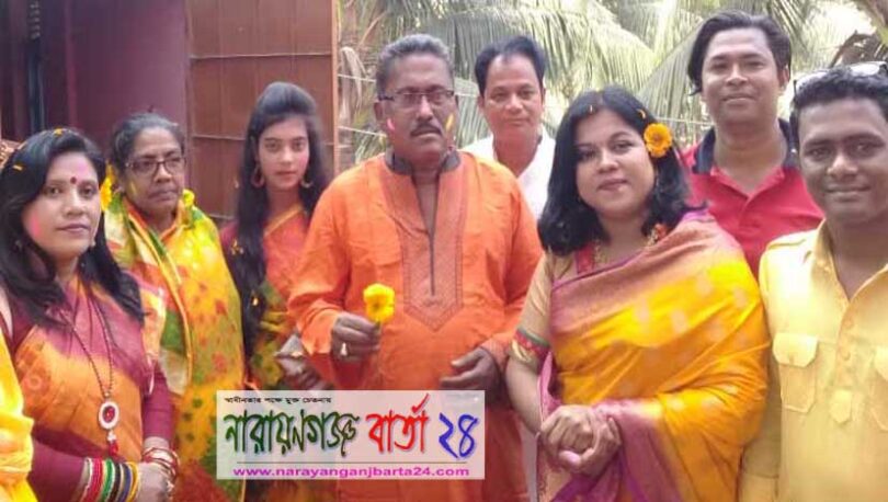 বসন্তে নেতাকর্মীদের নিয়ে প্রাণ খুলে আনন্দে ভাসছে খোকন সাহা