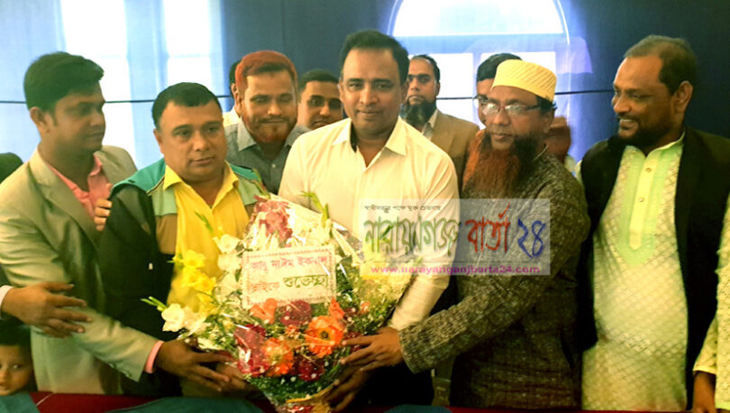 সোনারগাঁয়ে ভাইস চেয়ারম্যান প্রার্থী ইকবালকে শিক্ষকদের সমর্থন