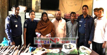 রহস্যময় বাড়ির সন্ধান, জাল টাকা ও দেশীয় অস্ত্র উদ্ধার, আটক-৩