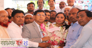 আ.লীগ সরকার শ্রমজীবী মানুষের ভাগ্য পরিবর্তনে করছে : মন্ত্রী গাজী