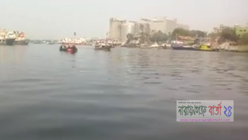শীতলক্ষ্যায় ট্রলার ডুবি, নিখোঁজ-১