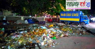 হাসপাতালের সামনে ময়লার স্তুপে অস্বাস্থ্যকর পরিবেশ, উদাসিন কর্তৃপক্ষ!