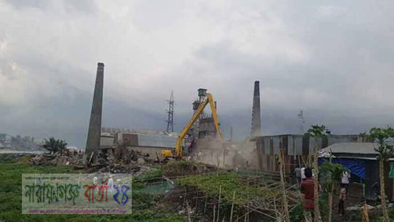 ধলেশ্বরীতে অর্ধশতাধিক অবৈধ স্থাপনা উচ্ছেদ