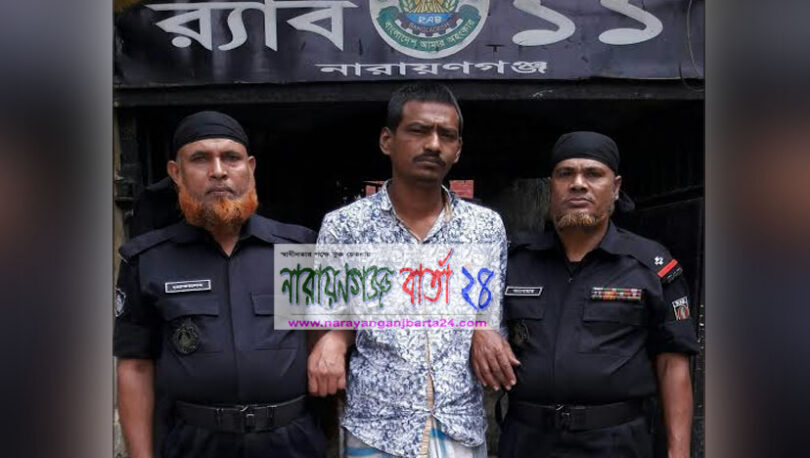 শহরে ৩০ লিটার এ্যালকোহলসহ মাদক ব্যবসায়ী গ্রেফতার