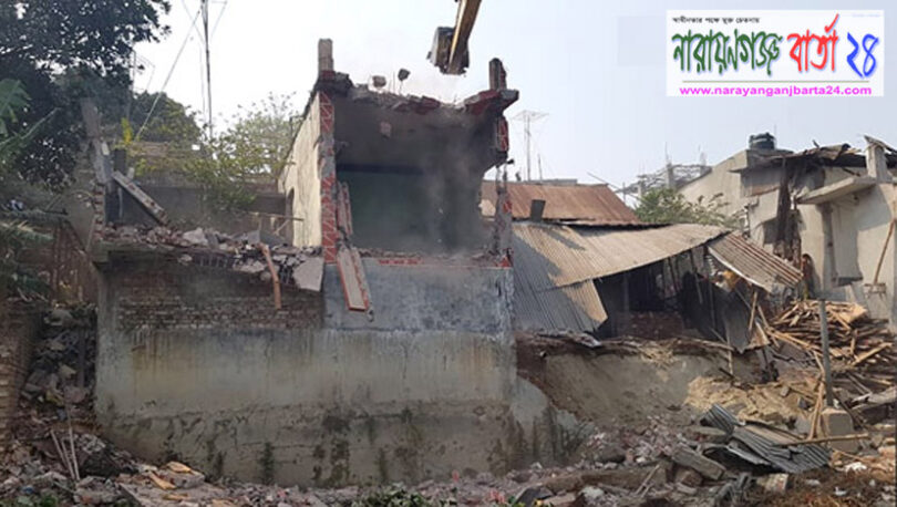 শীতলক্ষ্যার তীরে আরো ৩০টি অবৈধ স্থাপনা উচ্ছেদ