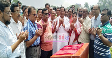 এ আর ভূঁইয়া সড়কের পাকা করণ কাজের উদ্বোধন করলেন আনোয়ার হোসেন