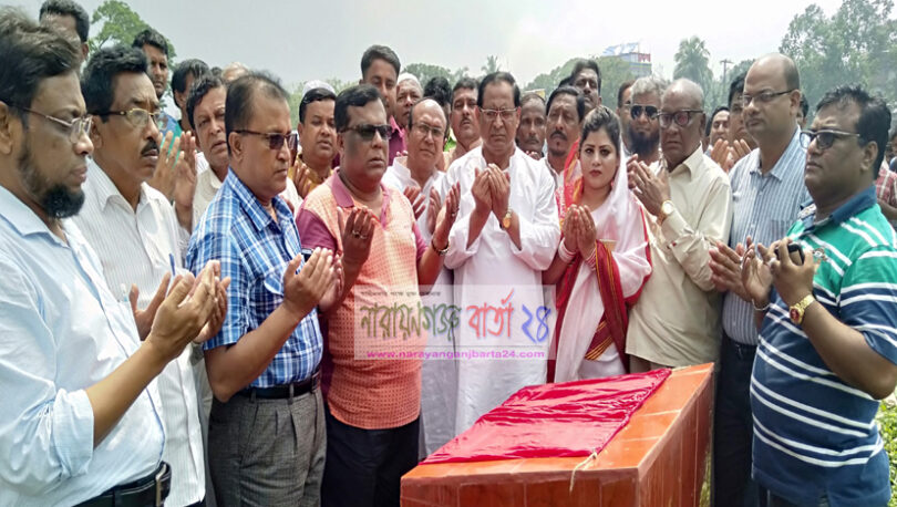 এ আর ভূঁইয়া সড়কের পাকা করণ কাজের উদ্বোধন করলেন আনোয়ার হোসেন