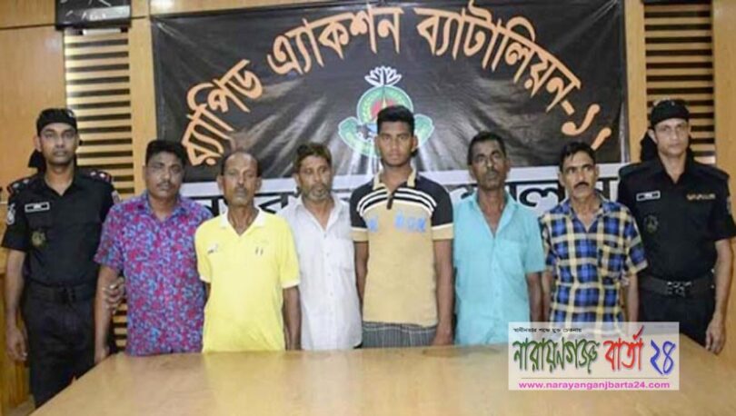 শীতলক্ষ্যায় চোরাই তেলসহ আটক-৬