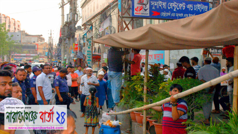 সুমাইয়া চাইনিজ’র দখলে থাকা ফুটপাত উদ্ধার করল পুলিশ