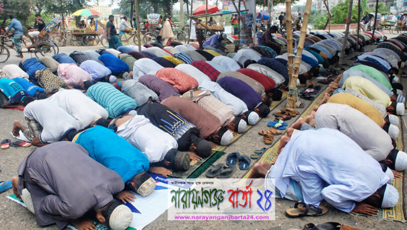 রোজার দ্বিতীয় জুমায়ও নগরীর মসজিগুলোতে মুসল্লিদের ভিড়