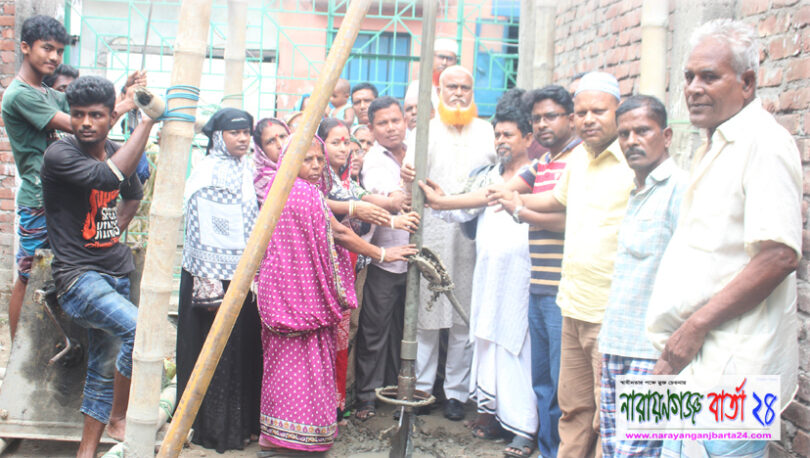 বন্দরে ঋষিপারা মন্দিরে গভীর নলকুপ স্থাপনের উদ্বোধণ