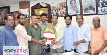 সাংবাদিক পেশার সম্মান বৃদ্ধিতে নজর দিন : আনোয়ার হোসেন