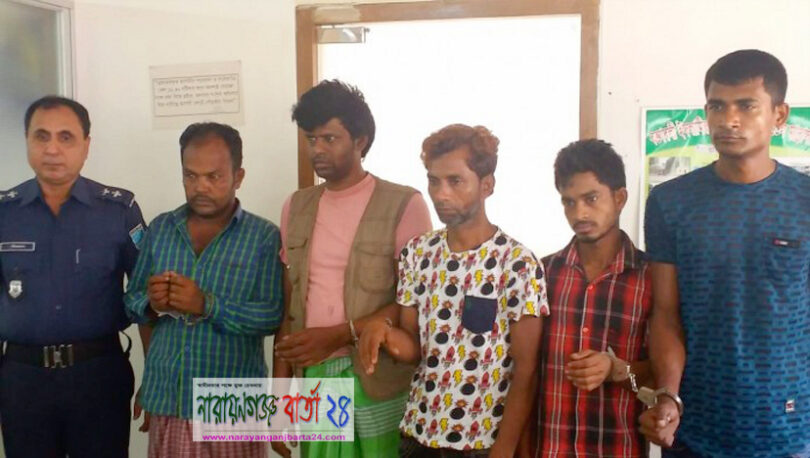 ফতুল্লায় ১৫৯ পিস ইয়াবাসহ গ্রেফতার-৫