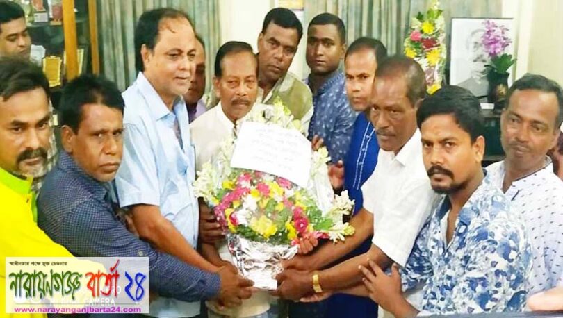 শ্রমিকদের সুখ-দুঃখের সাথী হয়ে বাঁচতে চাই : এম এ রশীদ