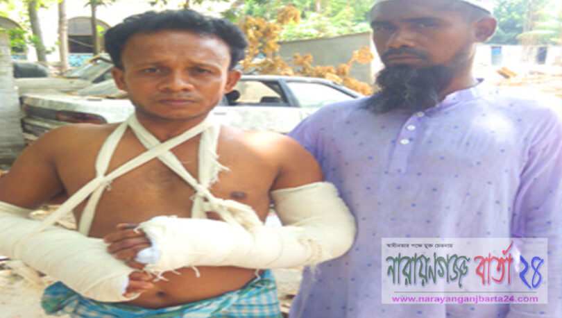 বড় ভাইকে কুপিয়ে জখম করেছে ছোট ভাইয়ের শ্বশুর বাড়ীর লোকজনেরা