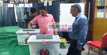 ইয়ার্ন মার্চেন্ট অ্যাসোসিয়েশনের নির্বাচনের ভোটগ্রহণ চলছে