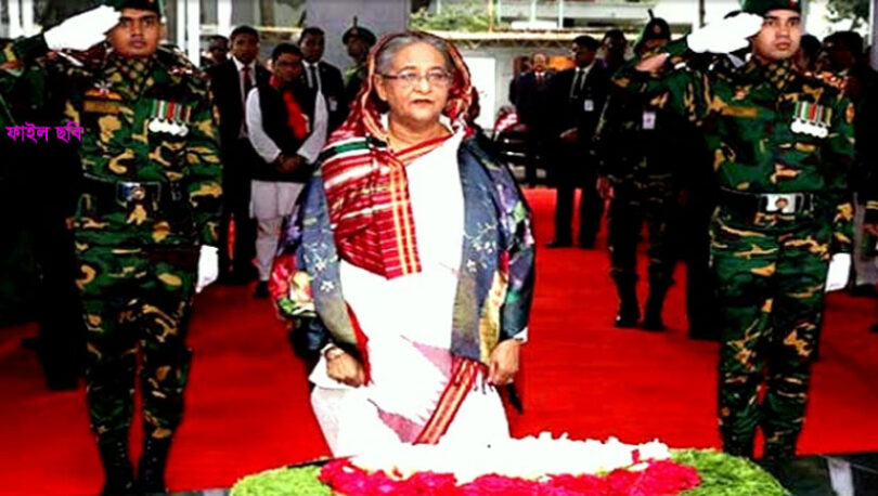 আওয়ামীলীগের প্রতিষ্ঠাবার্ষিকীতে বঙ্গবন্ধুর প্রতিকৃতিতে প্রধানমন্ত্রীর শ্রদ্ধা