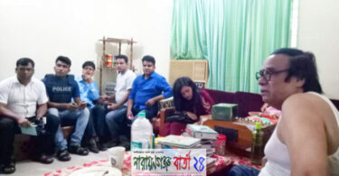 সোনারগাঁ যাদুঘরের সাবেক পরিচালক নারীসহ আটক