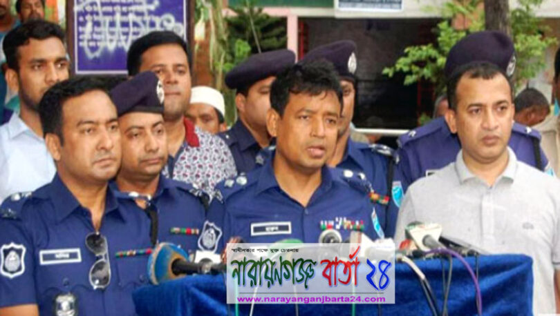 বঙ্গবন্ধু সড়কের ফুটপাতে হকার থাকবে না : এসপি হারুনবঙ্গবন্ধু সড়কের ফুটপাতে হকার থাকবে না : এসপি হারুন