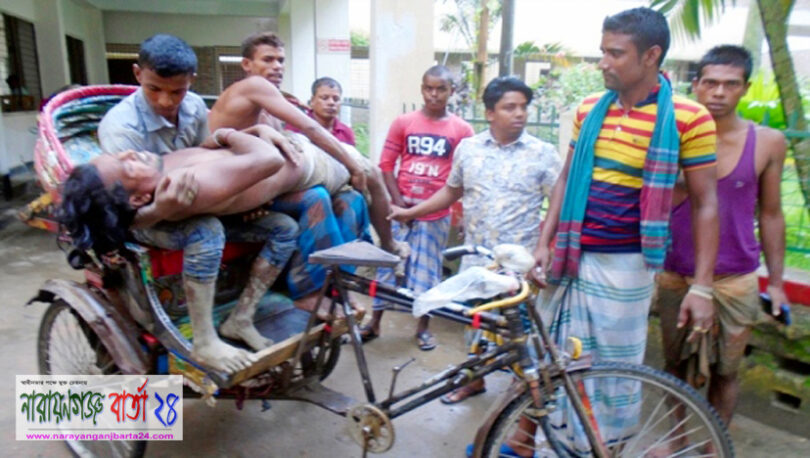 আড়াইহাজারে একই পরিবারের ৫ জনকে কুপিয়ে জখম