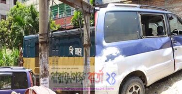চাষাঢ়া বালুর মাঠ রেল লাইনে ট্রেন-মাইক্রোবাসের সংর্ঘষ