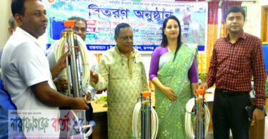 রূপগঞ্জে কৃষকদের মাঝে ফুটপাম্প ও ন্যাপসেক স্প্রেয়ার বিতরন