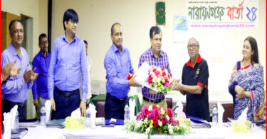 জেলা প্রশাসক জসিম উদ্দিনকে না.গঞ্জ রাই‌ফেল ক্লা‌বের শু‌ভেচ্ছা