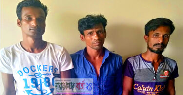 মার্কেটে চুরি করতে গিয়ে ৩ চোর পাকড়াও