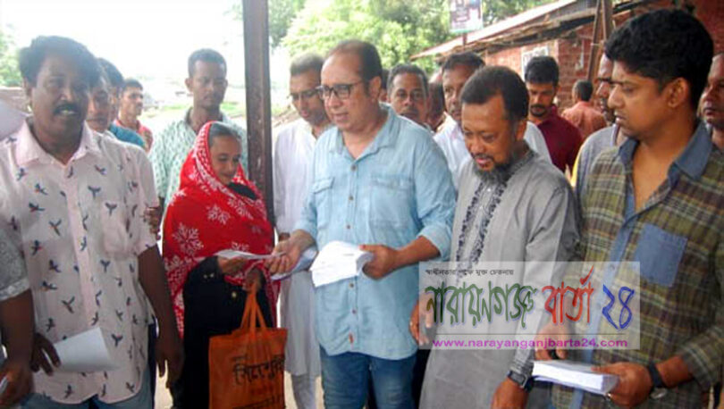 ডেঙ্গু প্রতিরোধে মহানগর বিএনপির লিফলেট বিতরন