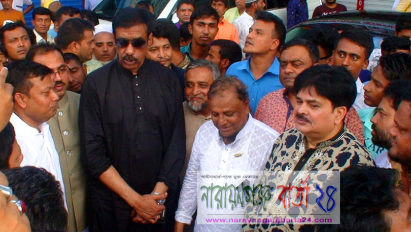 সোনারগাঁয়ে যুবলীগ নেতার মায়ের কুলখানিতে এমপি শামীম ওসমান ও খোকা