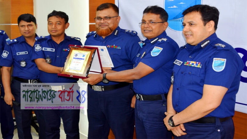 ৬ষ্ঠ বারের মতো শ্রেষ্ঠত্ব অর্জন করেছেন এসপি হারুন