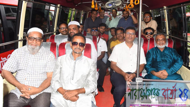 গিয়াসউদ্দিন ইসলামিক মডেল কলেজ বাসের উদ্বোধন