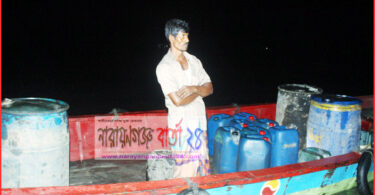 মতলব উত্তরে মেঘনা নদীতে চোরাই তেলসহ আটক-১