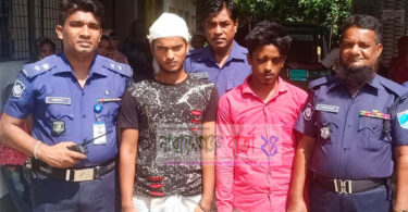 সোনারগাঁয়ে অটোরিকশা ছিনতাইকারী চক্রের ২ সদস্য গ্রেফতার