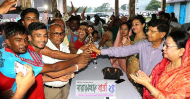 রূপগঞ্জে বঙ্গবন্ধু গোল্ডকাপের শিরোপা জিতল দাউদপুর