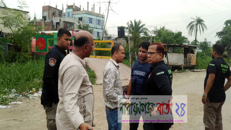 ফতুল্লায় জঙ্গি আস্তানায় অভিযানে নারীসহ আটক-৩