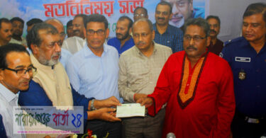 দূর্গাৎসব উপলক্ষে সেলিম ওসমানের ২০ লাখ টাকা আর্থিক সহযোগীতা