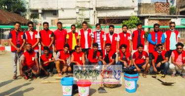 শিকড় কল্যানমূলক সংগঠনের উদ্যোগে পরিষ্কার অভিযান