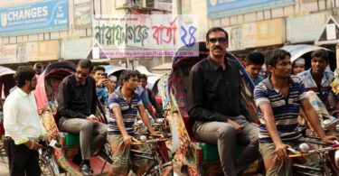 সাংসদ শামীম ওসমানের রিকশায় চড়ার ছবি ভাইরাল