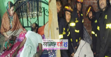 ‘চোখের সামনে পুড়ল স্ত্রী, তবুও বাঁচাতে পারলাম না’