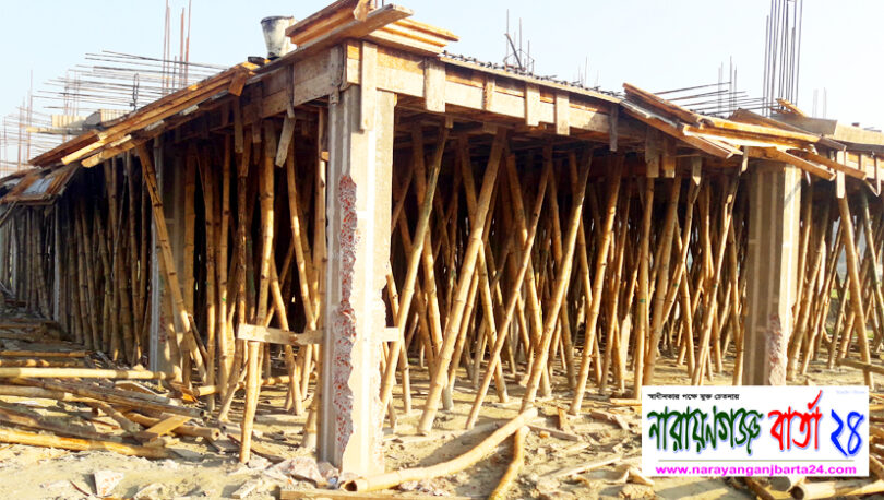 মুক্তিযোদ্ধার মেয়ের নির্মাণাধীন বাড়িতে ডাকাতি