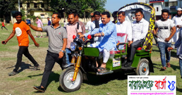 নয় দরিদ্র ব্যাক্তির হাতে মিশুকের চাবি তুলে দিলেন এমপি বাবু
