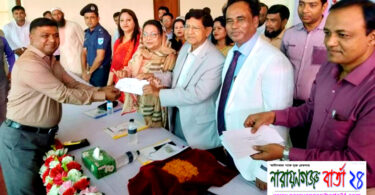 রূপগঞ্জে জাতীয় পরিচয় পত্রের স্মার্ট কার্ড বিতরণ শুরু