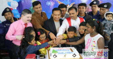নারায়ণগঞ্জে আনন্দমুখর পরিবেশে পালিত হয়েছে বড়দিন