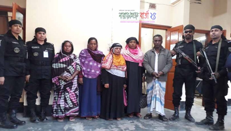 আড়াইহাজারে র‌্যাবের অভিযানে ৩৭ কেজি গাঁজা উদ্ধার, আটক-৫
