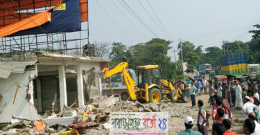 রূপগঞ্জে এশিয়ান হাইওয়ে সড়কে উচ্ছেদ অভিযান