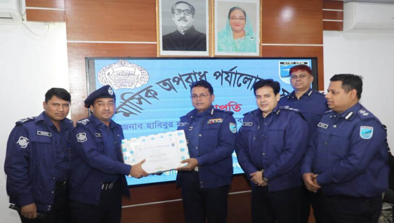 ঢাকা রেঞ্জের শ্রেষ্ঠ এসপি নারায়ণগঞ্জের মনিরুল ইসলাম