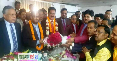 জাপার চেয়ারম্যান ও মহাসচিবকে খোকার নেতৃত্বে স্বেচ্ছাসেবক পার্টির ফুলেল শুভেচ্ছা