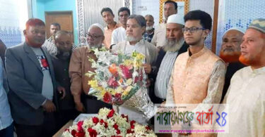 ফতুল্লা থানা আ.লীগের সভাপতি বাদল ও সা.সম্পাদক শওকতকে ফুলের শুভেচ্ছা